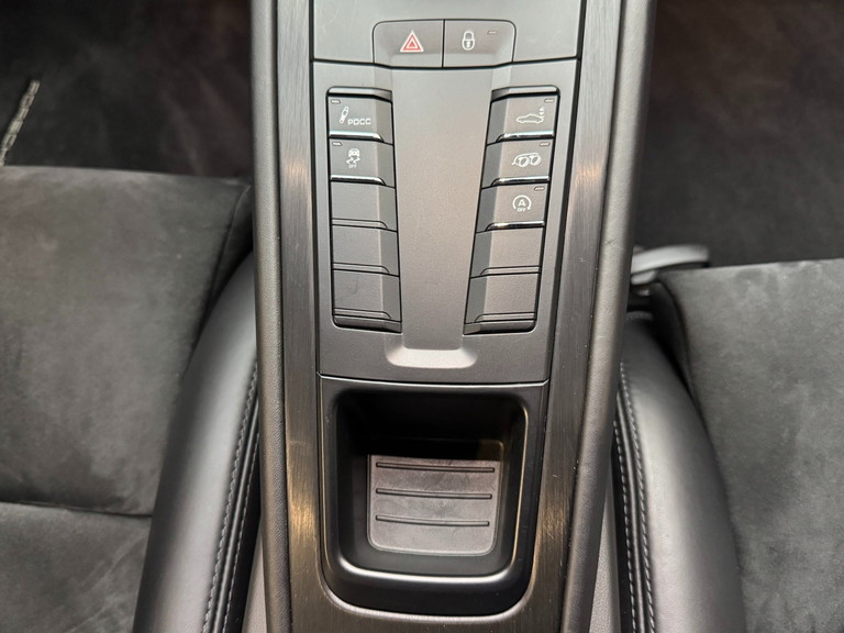 Porsche 991.2 Carrera 4 GTS