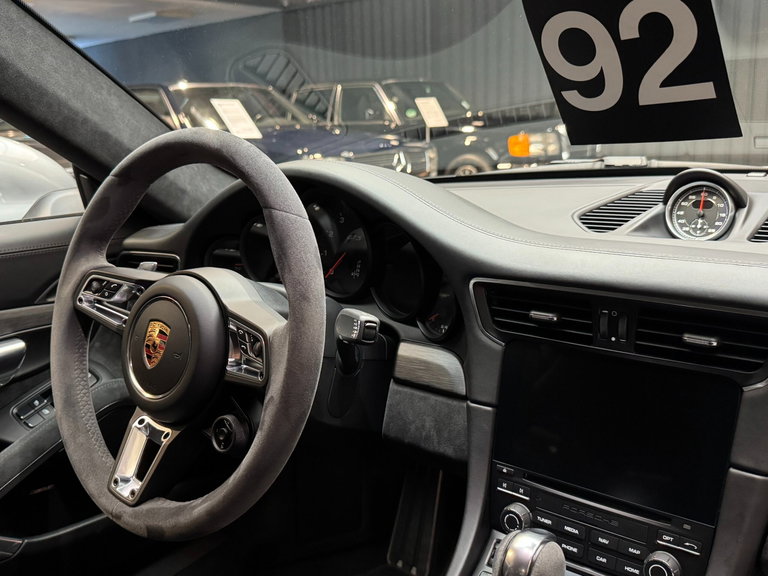 Porsche 991.2 Carrera 4 GTS
