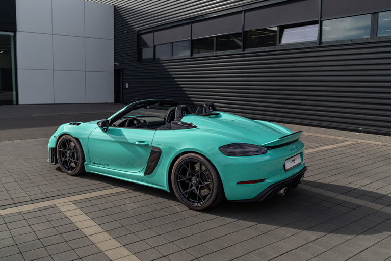Porsche 718 Spyder RS