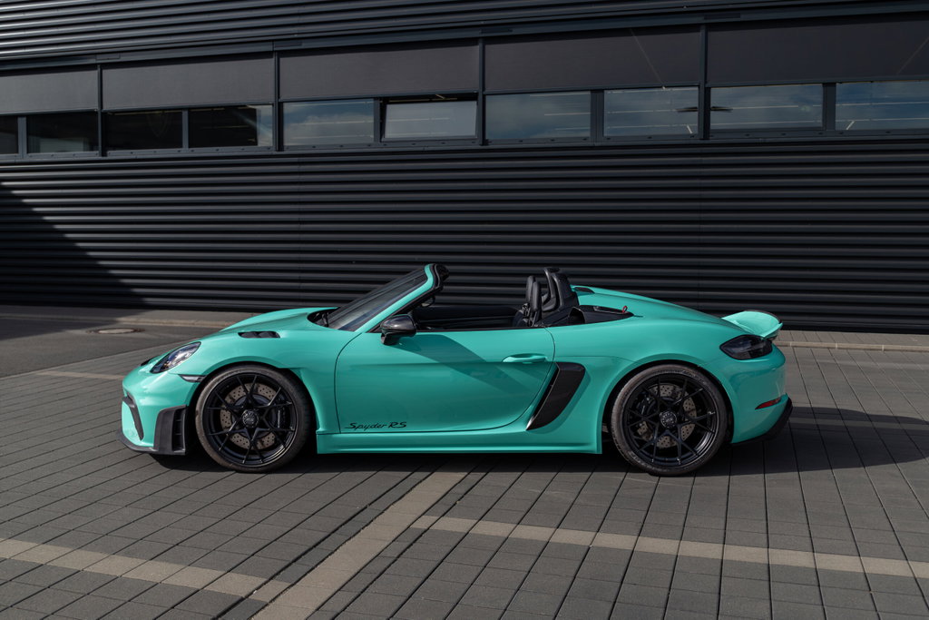 Porsche 718 Spyder RS