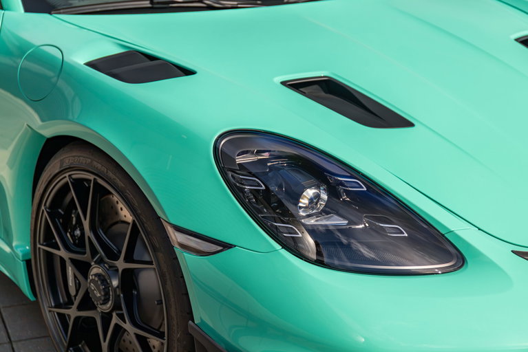 Porsche 718 Spyder RS