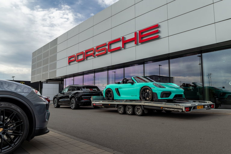 Porsche 718 Spyder RS