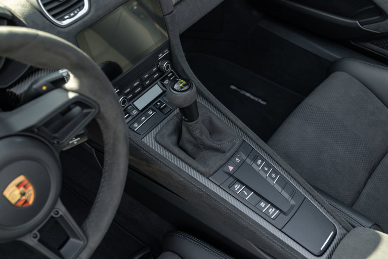 Porsche 718 Spyder RS