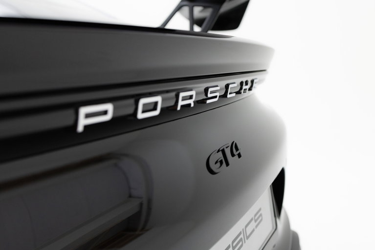 Porsche 718 Cayman GT4