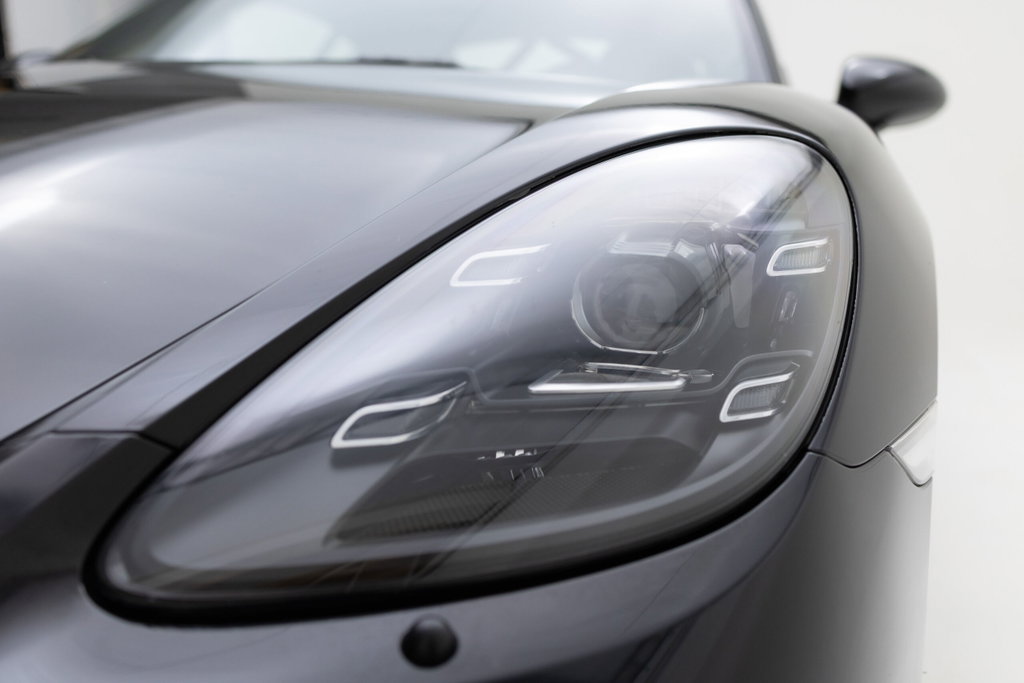 Porsche 718 Cayman GT4