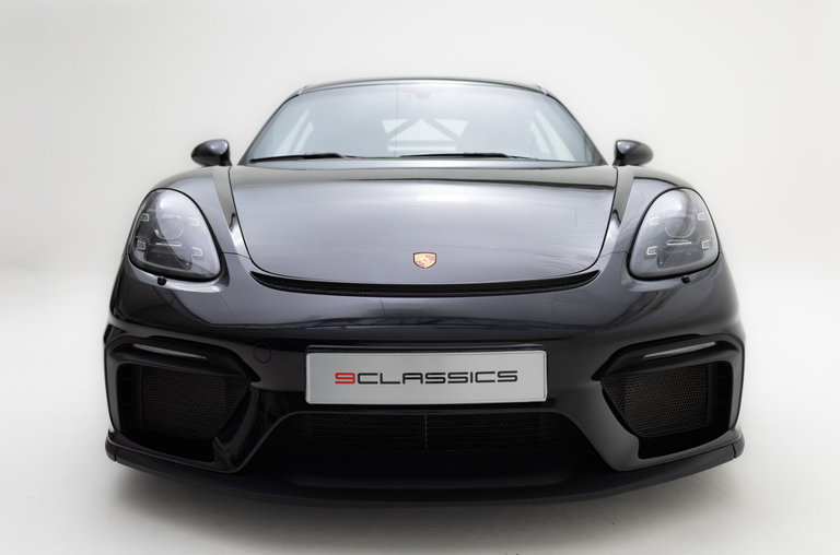 Porsche 718 Cayman GT4