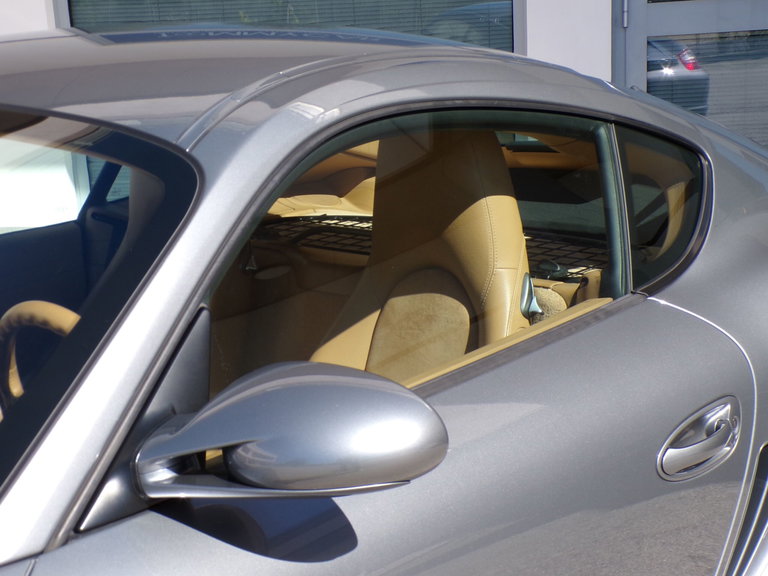 Porsche 987 Cayman S