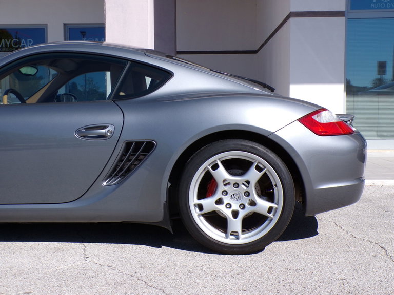 Porsche 987 Cayman S