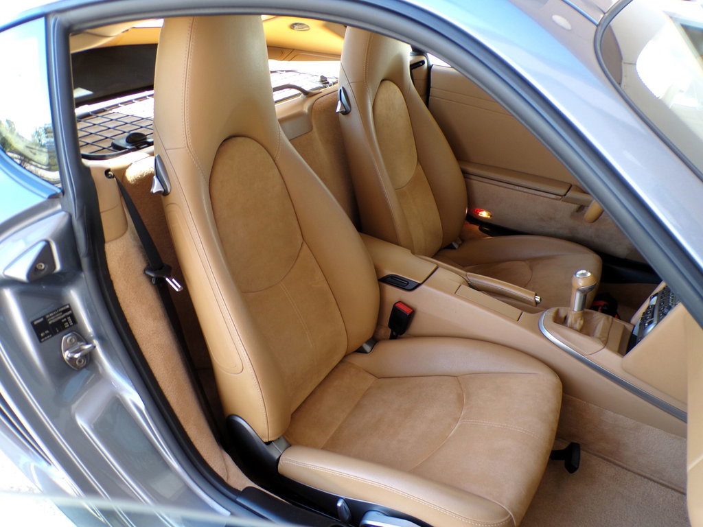 Porsche 987 Cayman S