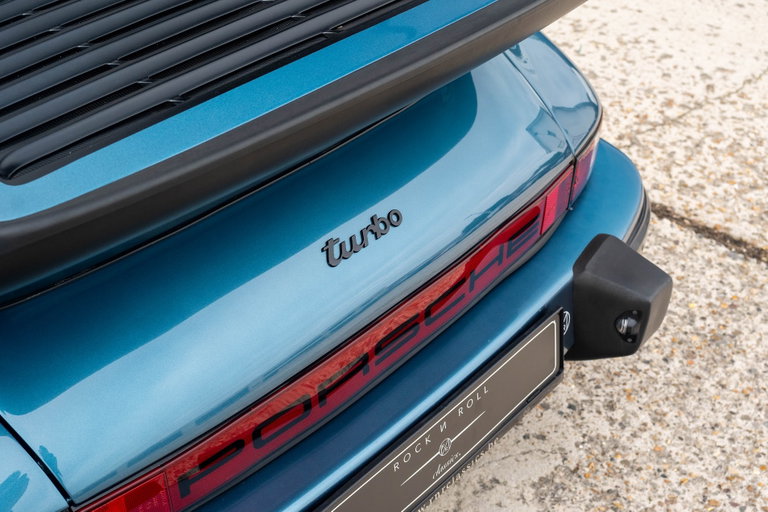 Porsche 911 Turbo 3.3