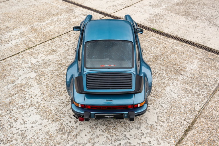Porsche 911 Turbo 3.3