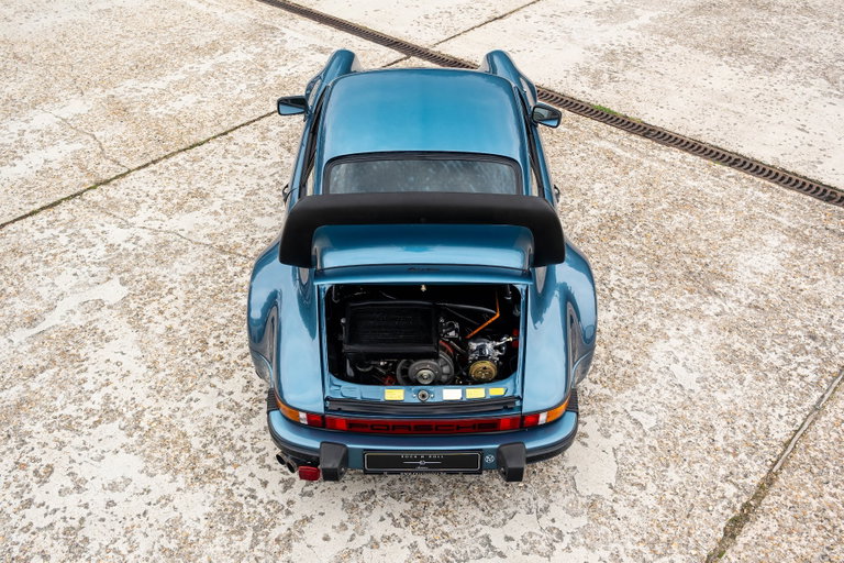Porsche 911 Turbo 3.3