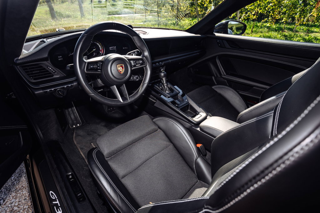 Porsche 992 GT3 Touring