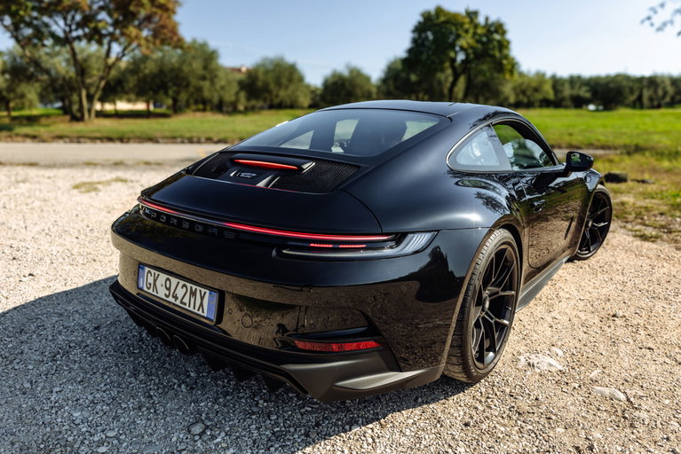 Porsche 992 GT3 Touring