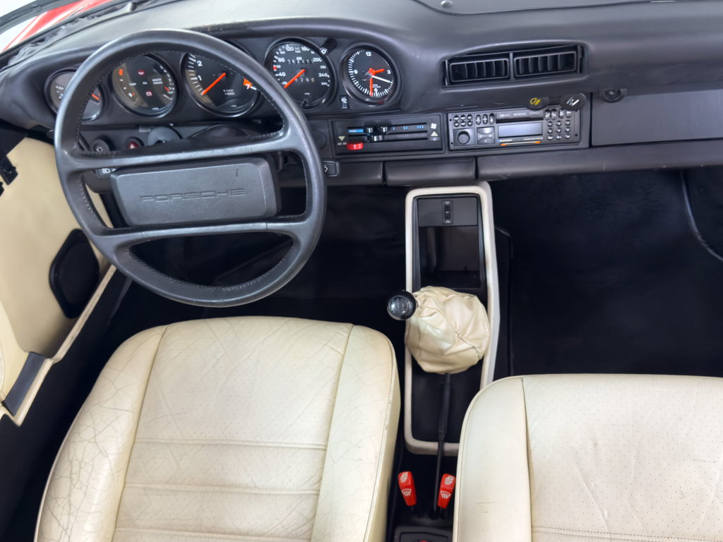 Porsche 911 Carrera 3.2