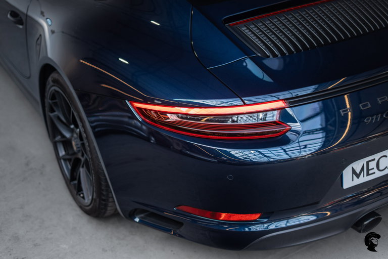 Porsche 991.2 Carrera GTS