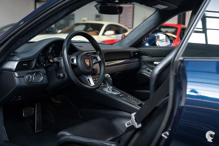 Porsche 991.2 Carrera GTS
