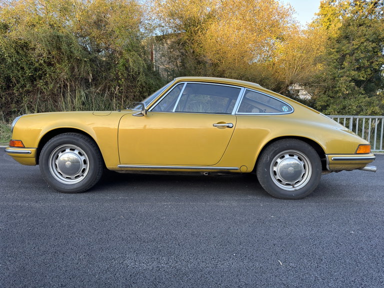 Porsche 911 T