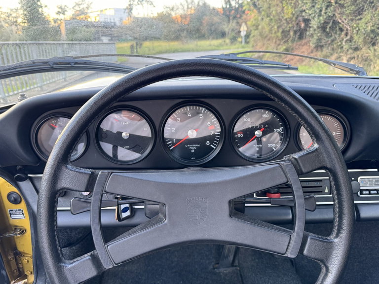 Porsche 911 T