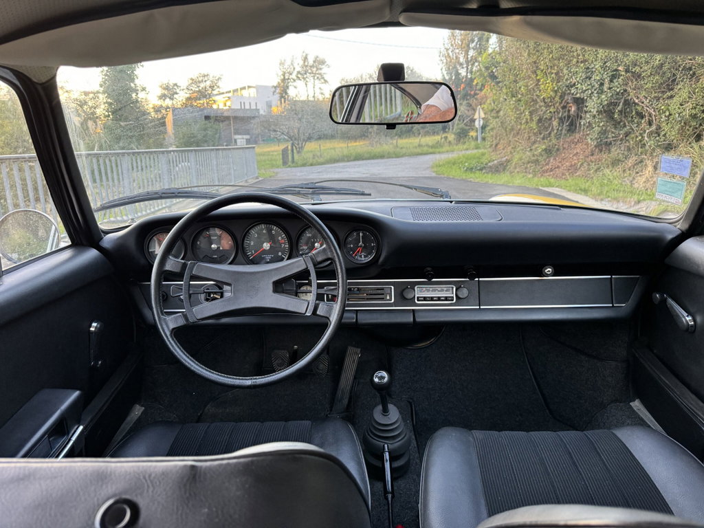Porsche 911 T