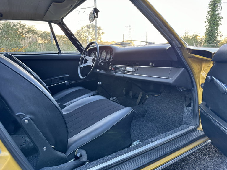 Porsche 911 T