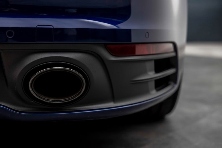 Porsche 992 Carrera 4