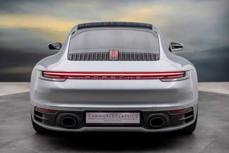 Porsche 992 Carrera