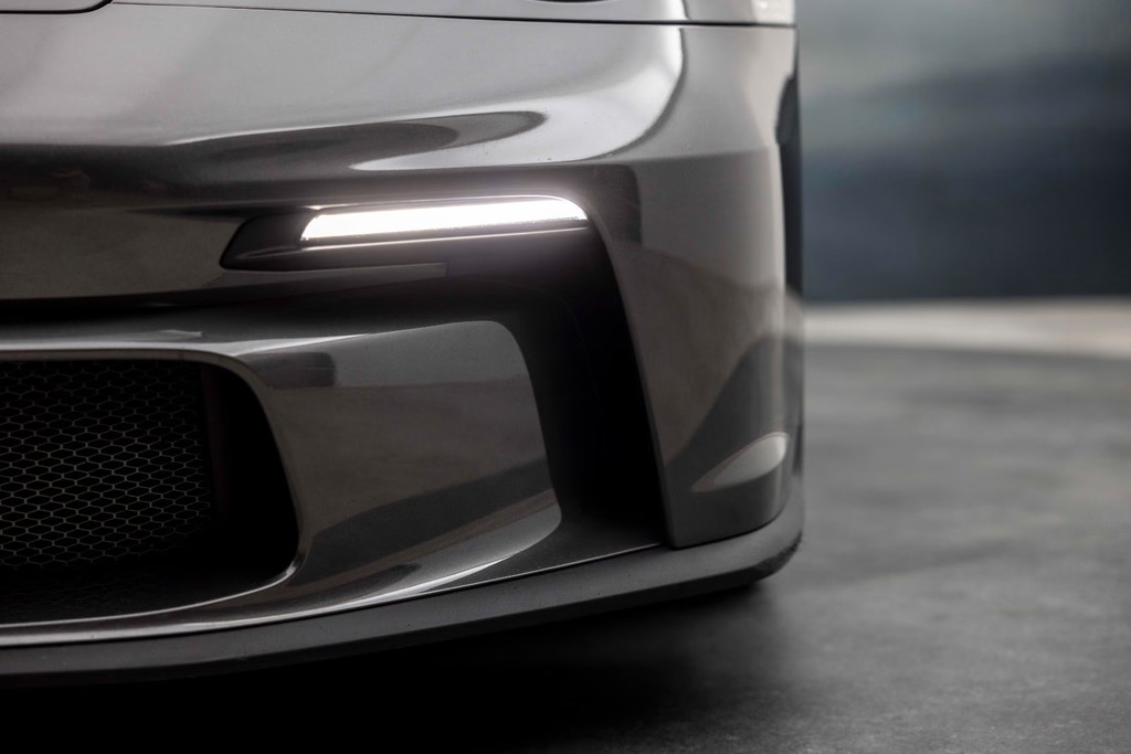 Porsche 992 GT3 Touring