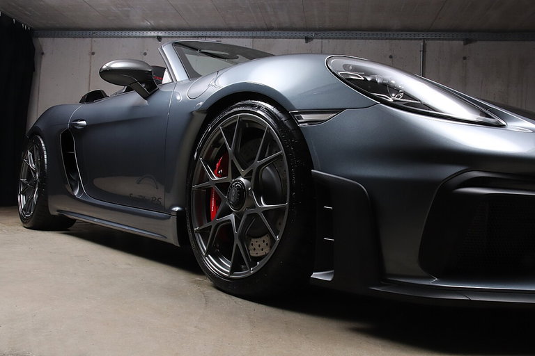 Porsche 718 Spyder RS