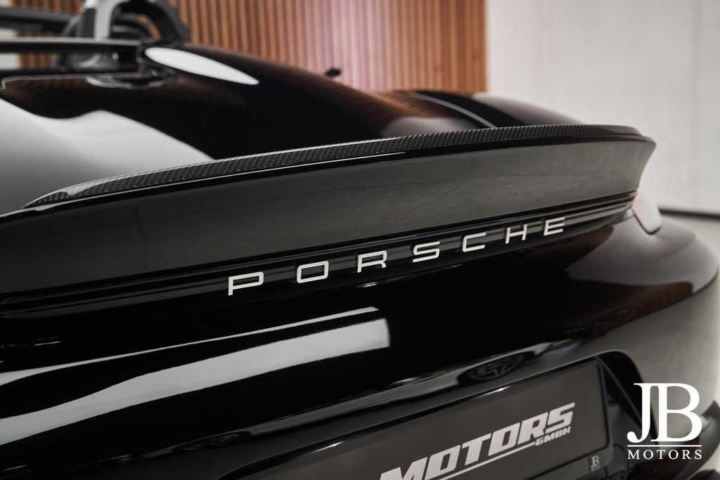 Porsche 718 Spyder RS