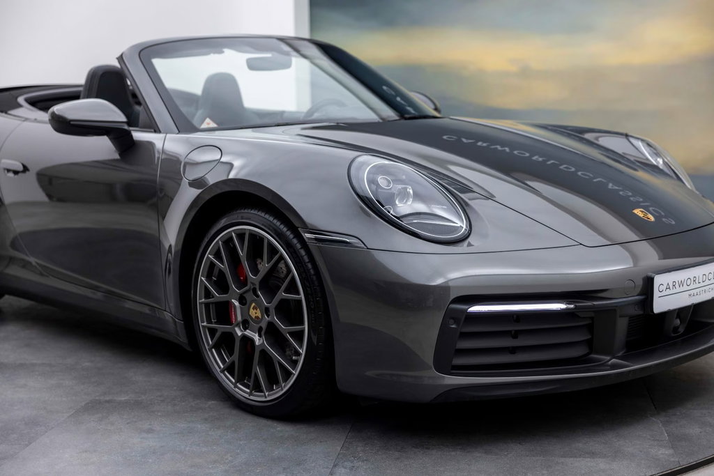 Porsche 992 Carrera 4S