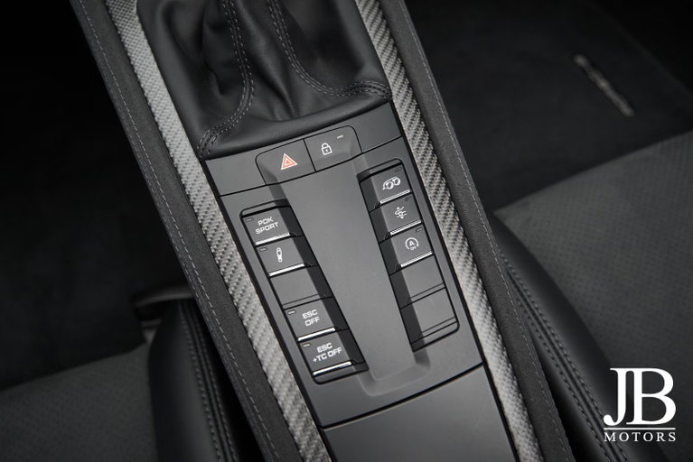 Porsche 718 Spyder RS