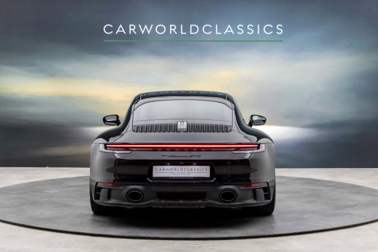 Porsche 992 Carrera GTS