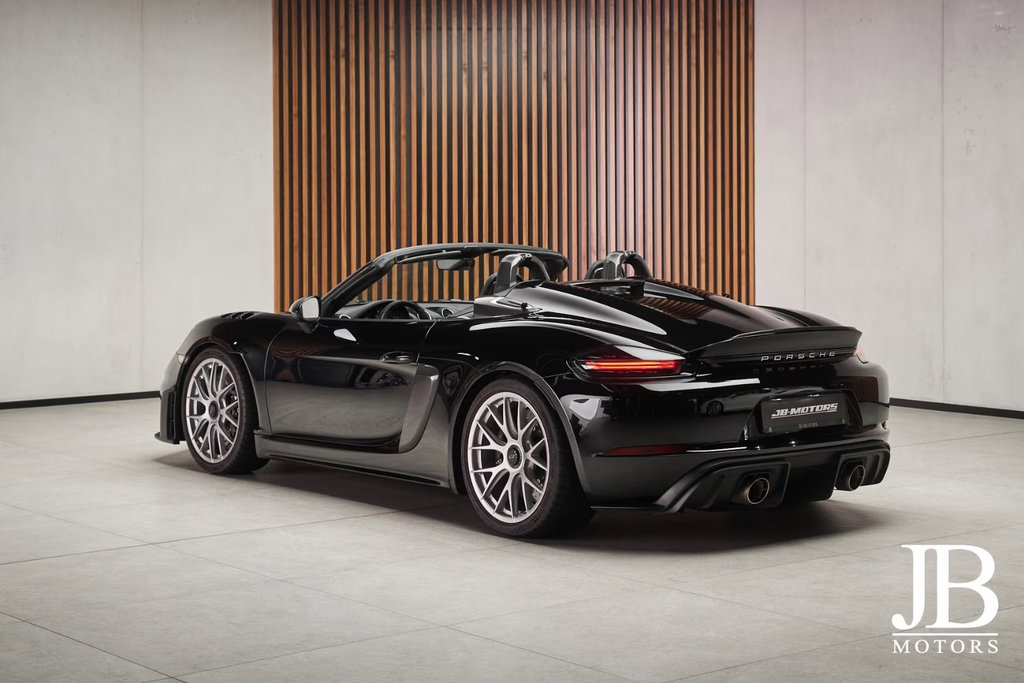 Porsche 718 Spyder RS