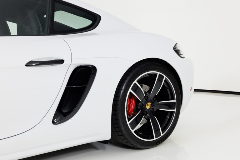 Porsche 718 Cayman GTS 4.0