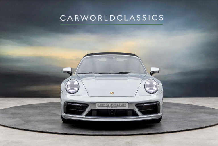 Porsche 992 Carrera 4S