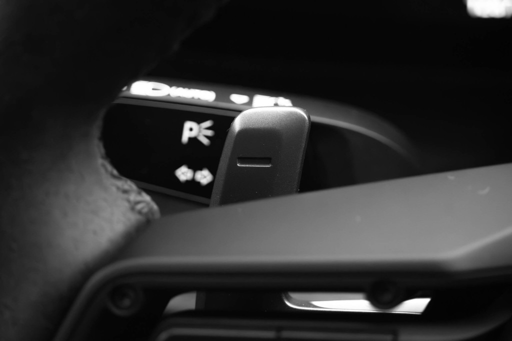 Porsche 992 Carrera GTS