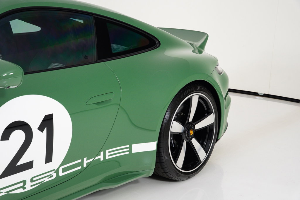 Porsche 992 Sport Classic