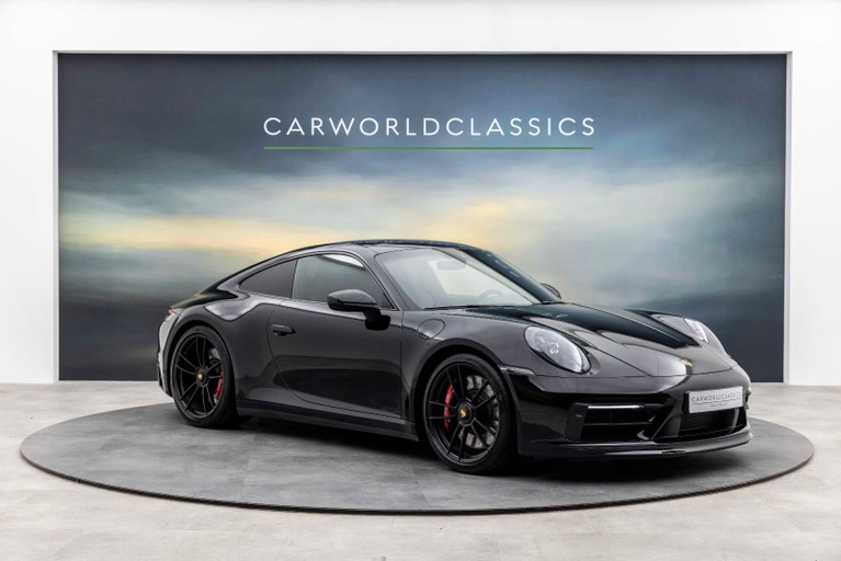Porsche 992 Carrera GTS