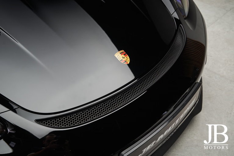 Porsche 718 Spyder RS