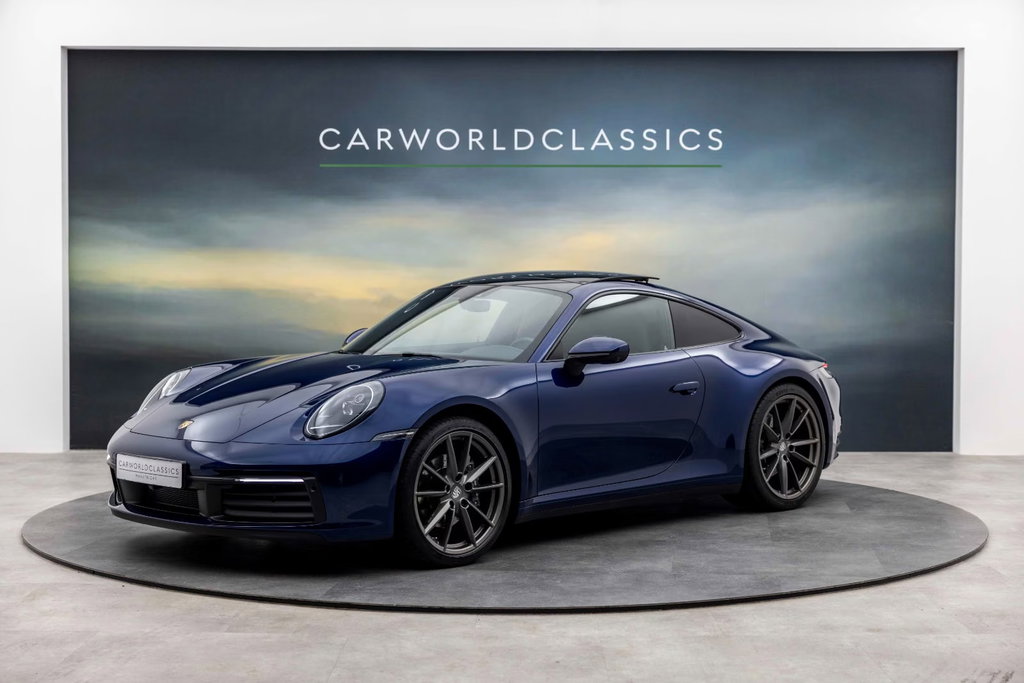 Porsche 992 Carrera 4