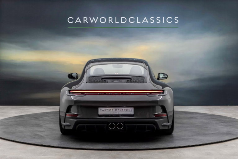 Porsche 992 GT3 Touring