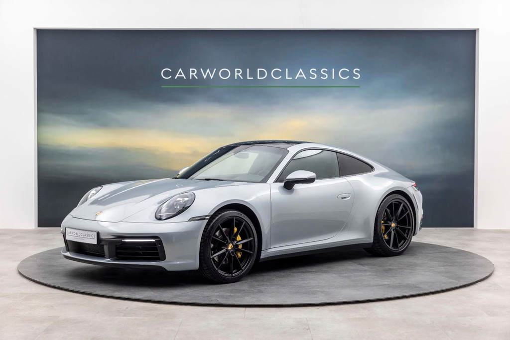 Porsche 992 Carrera