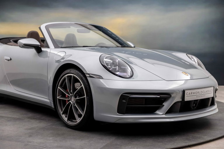 Porsche 992 Carrera 4S