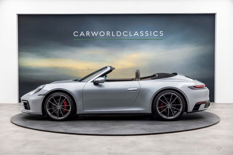 Porsche 992 Carrera 4S