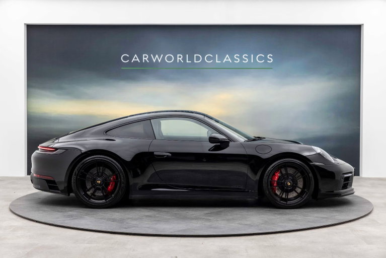 Porsche 992 Carrera GTS
