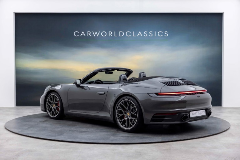 Porsche 992 Carrera 4S