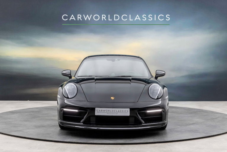 Porsche 992 Carrera GTS