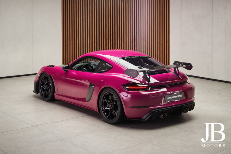 Porsche 718 Cayman GT4 RS