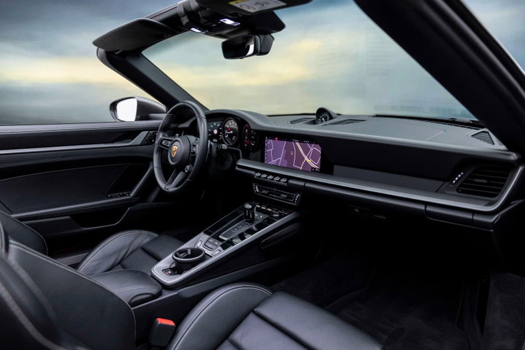 Porsche 992 Carrera 4S